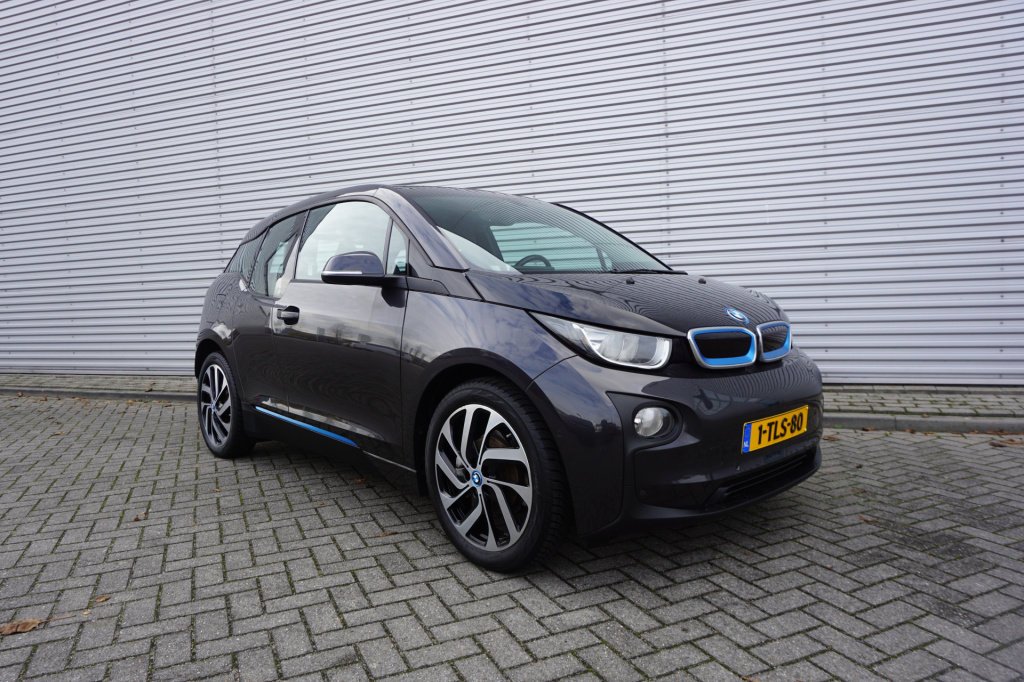 BMW I3