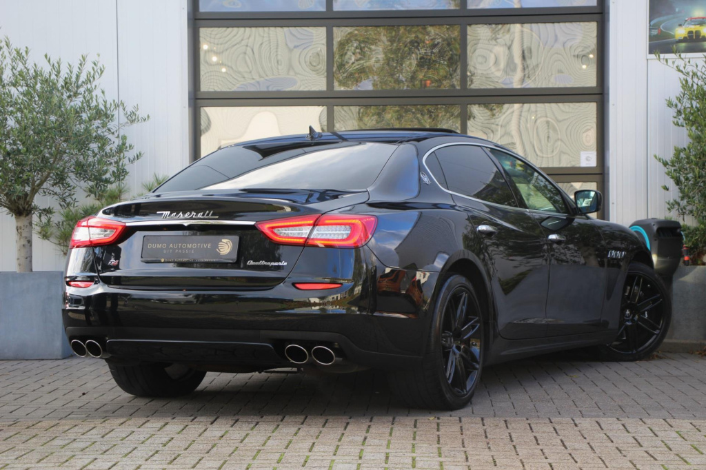 Maserati Quattroporte