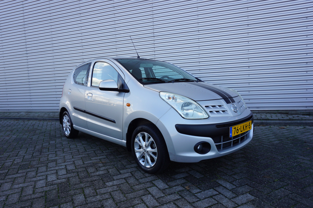 Nissan Pixo