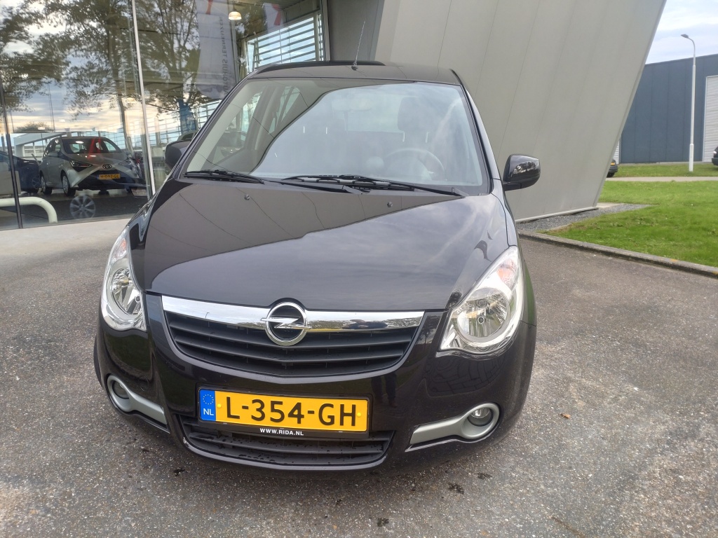 Opel Agila