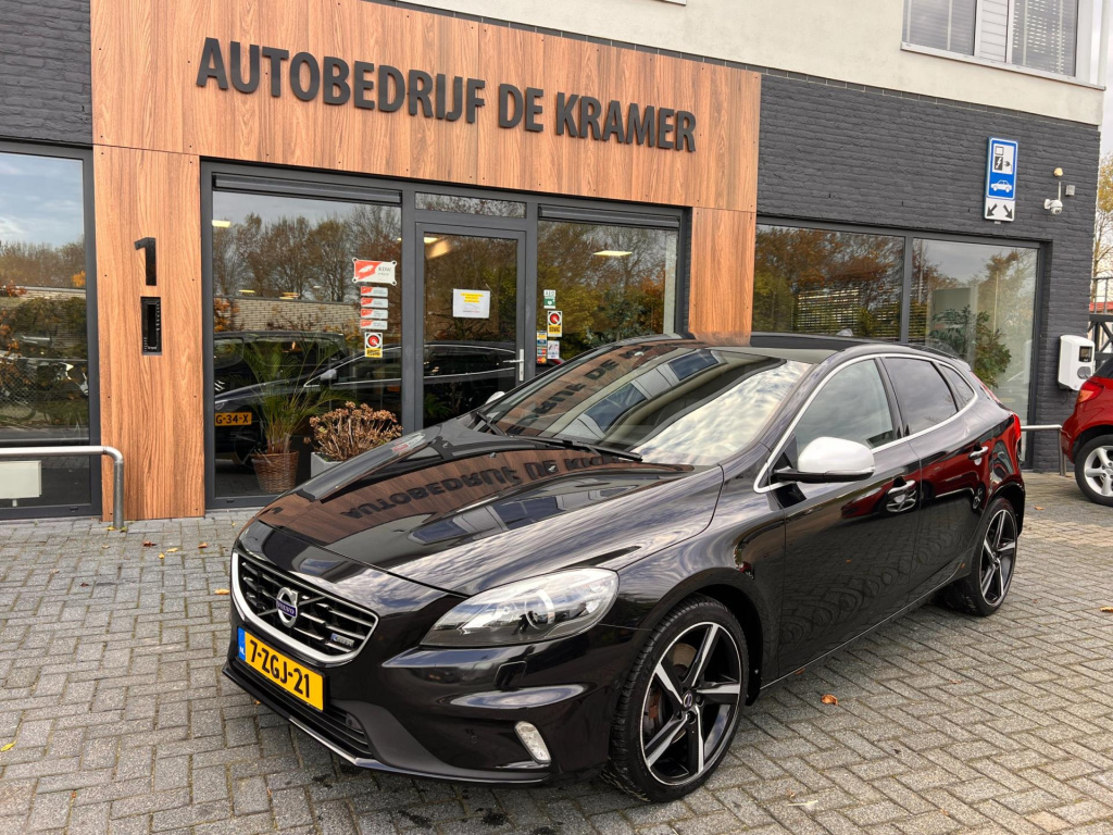 Volvo V40