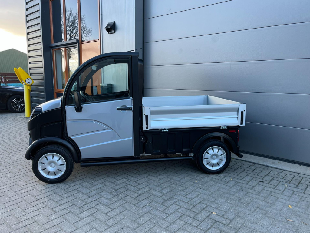 Aixam E-truck