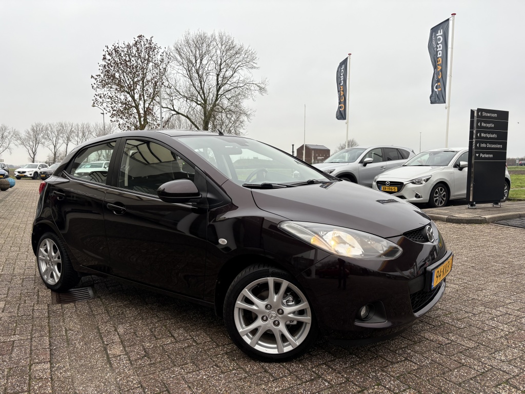 Mazda 2