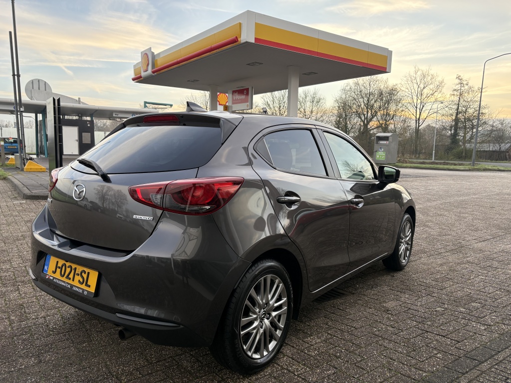 Mazda 2