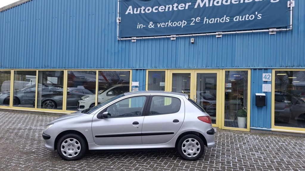 Peugeot 206