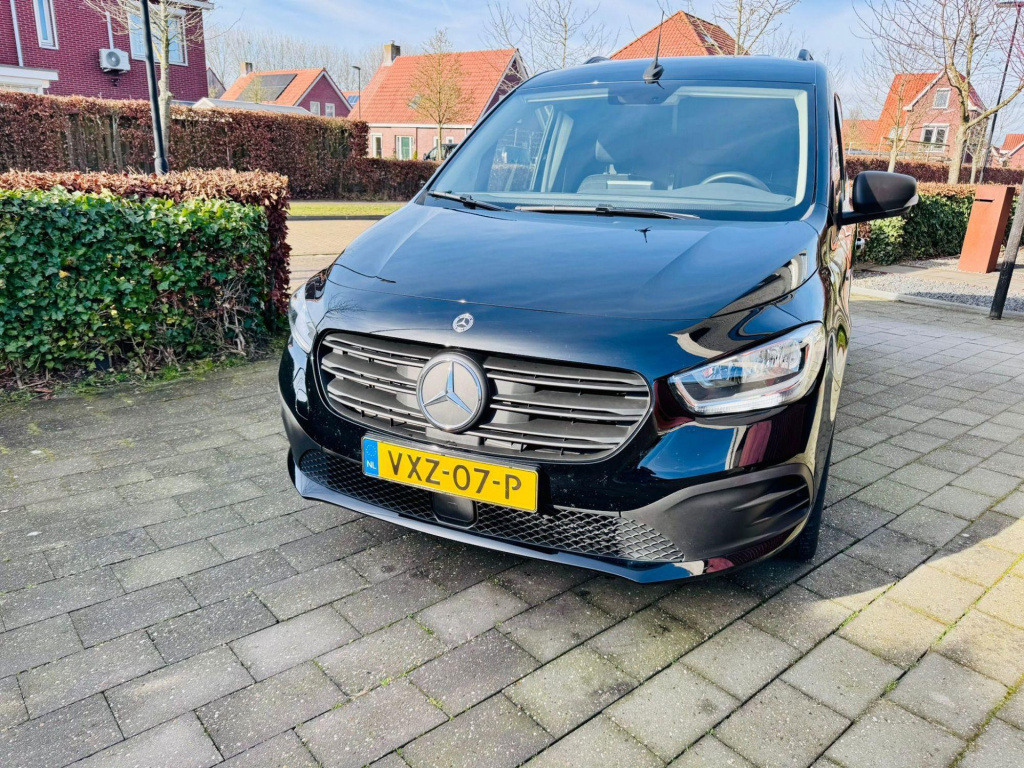 Mercedes-Benz Ecitan