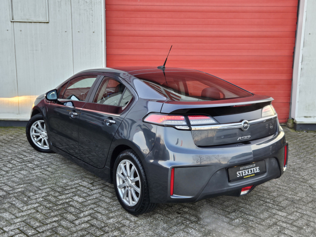 Opel Ampera