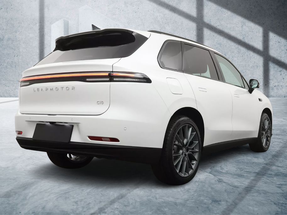 Leapmotor C10