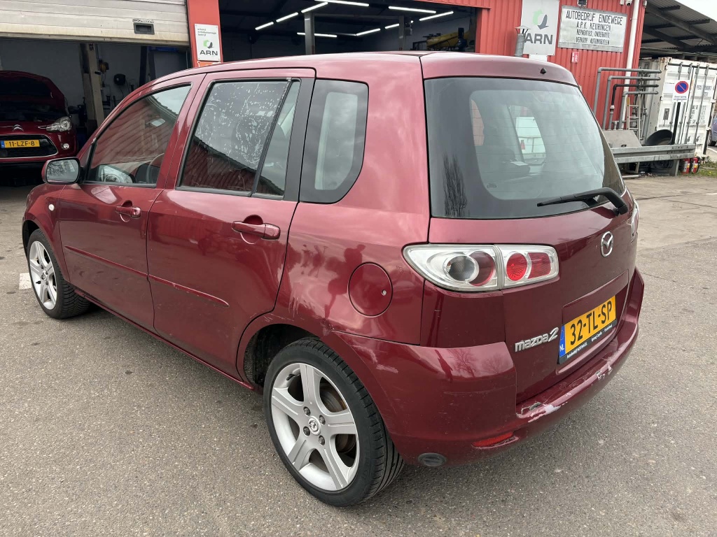 Mazda 2