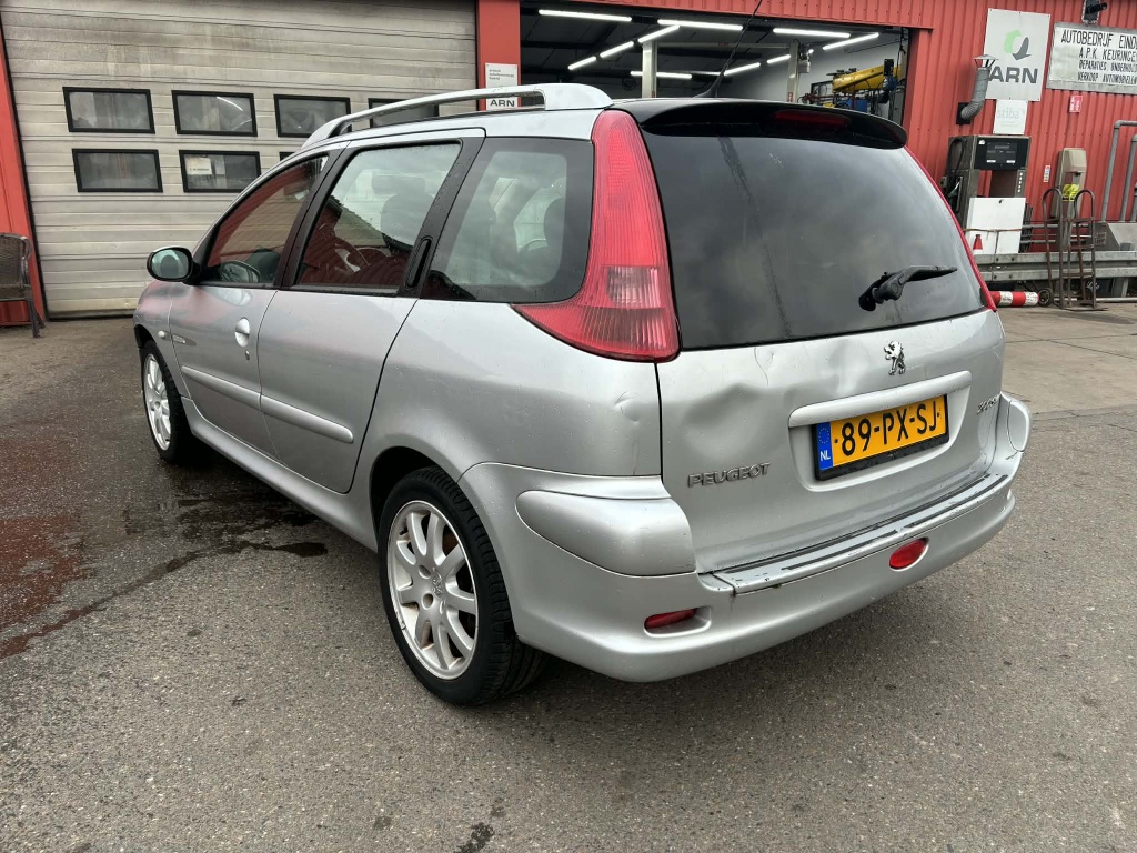 Peugeot 206