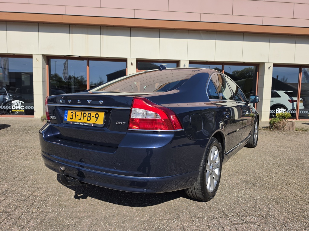 Volvo S80