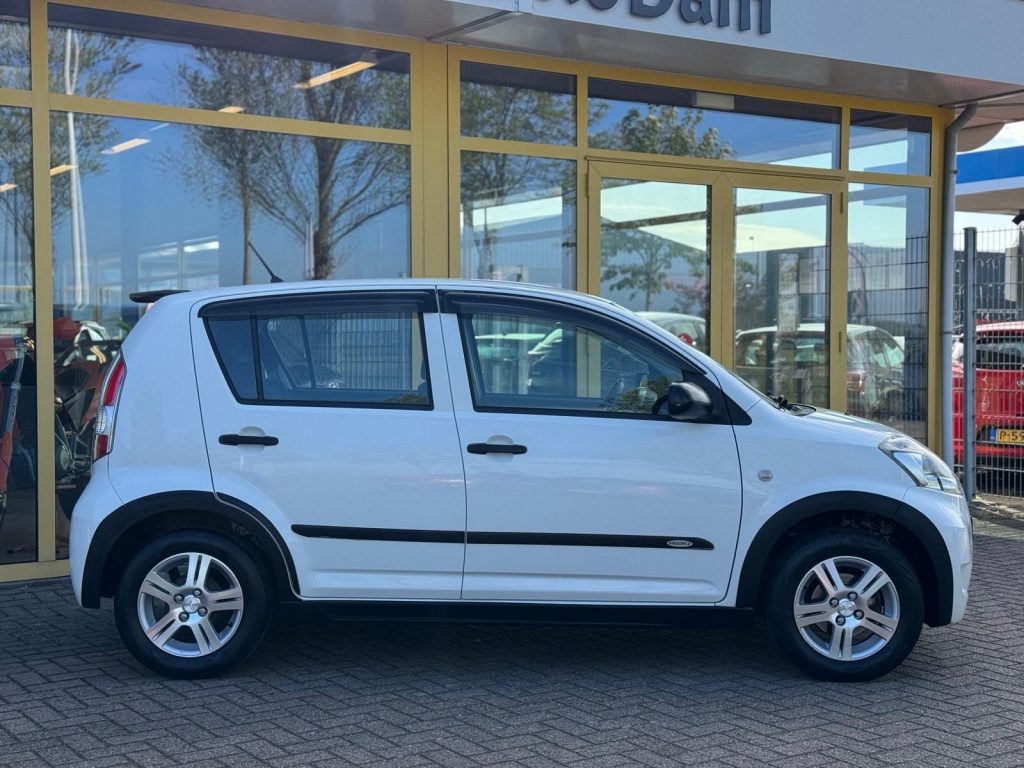 Daihatsu Sirion