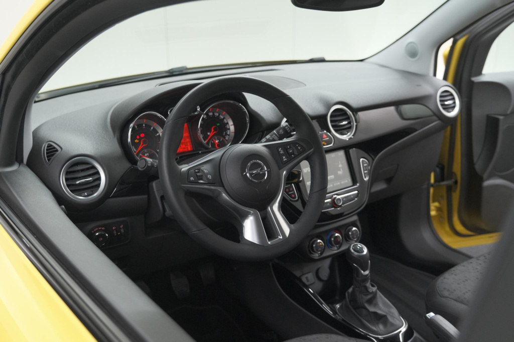 Opel Adam