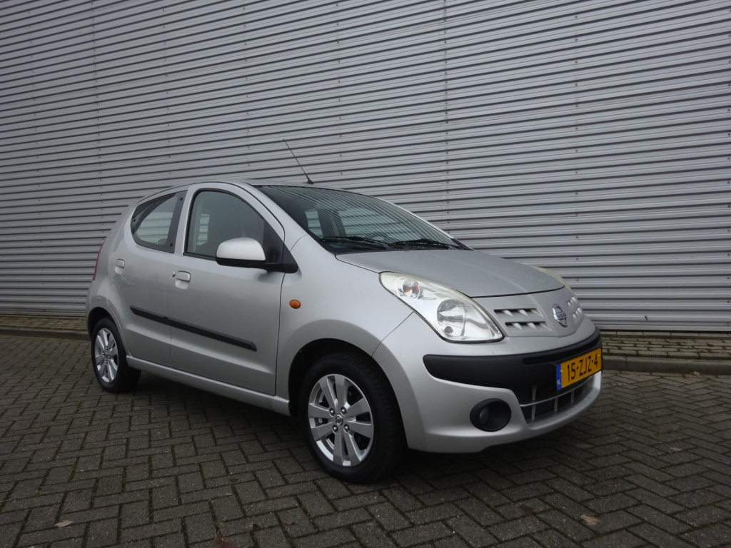 Nissan Pixo