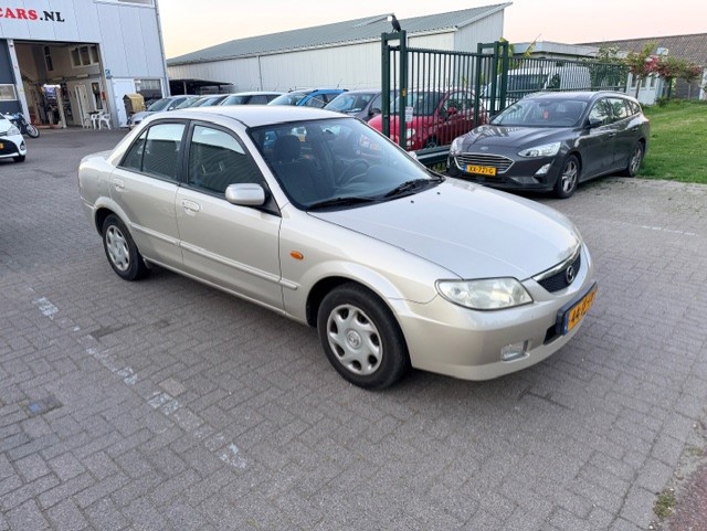 Mazda 323