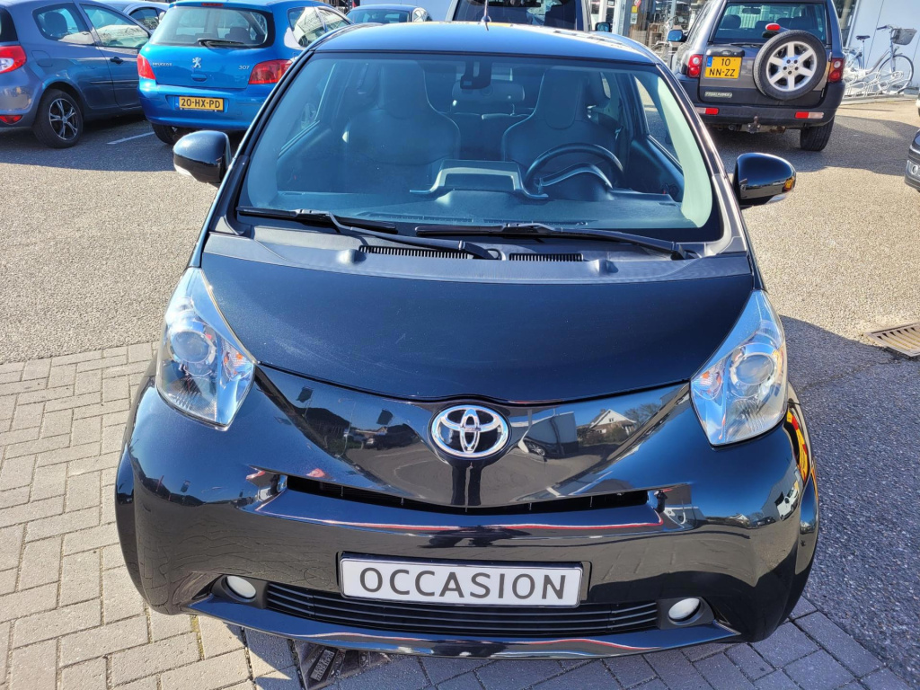 Toyota Iq