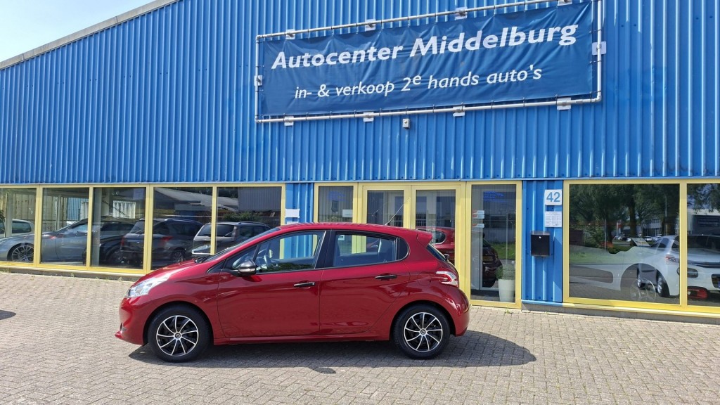 Peugeot 208