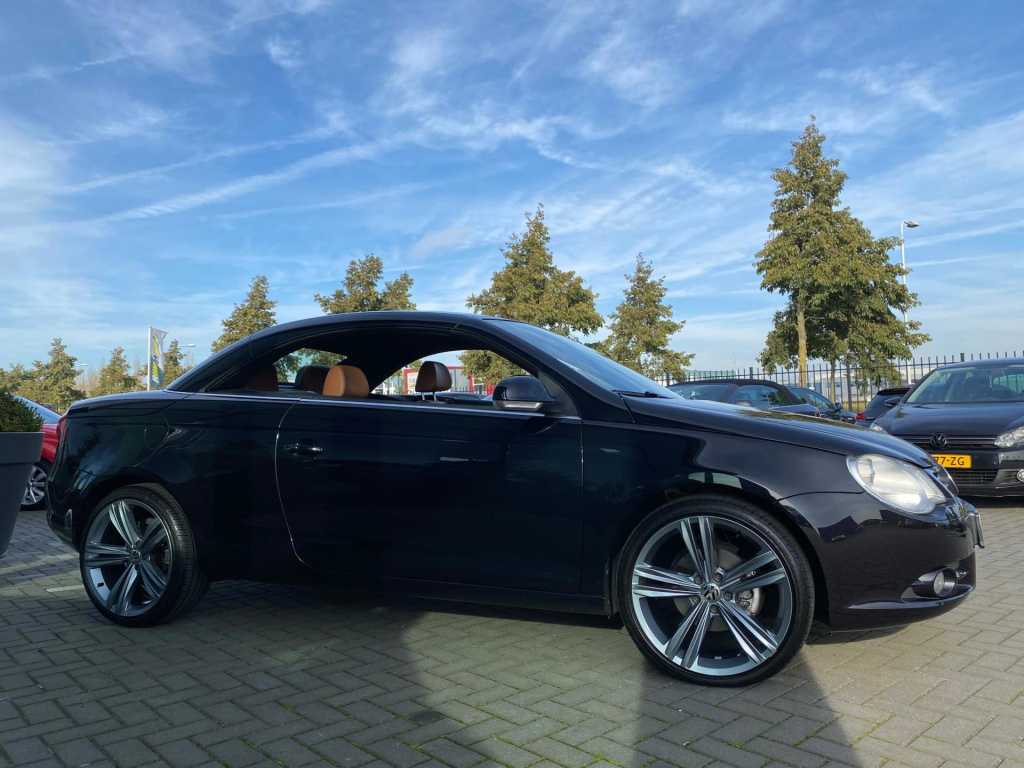 Volkswagen Eos