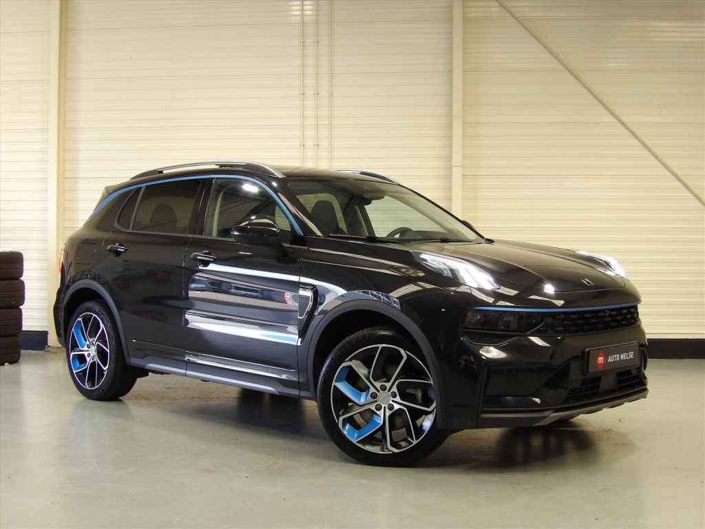 Lynk & Co 01