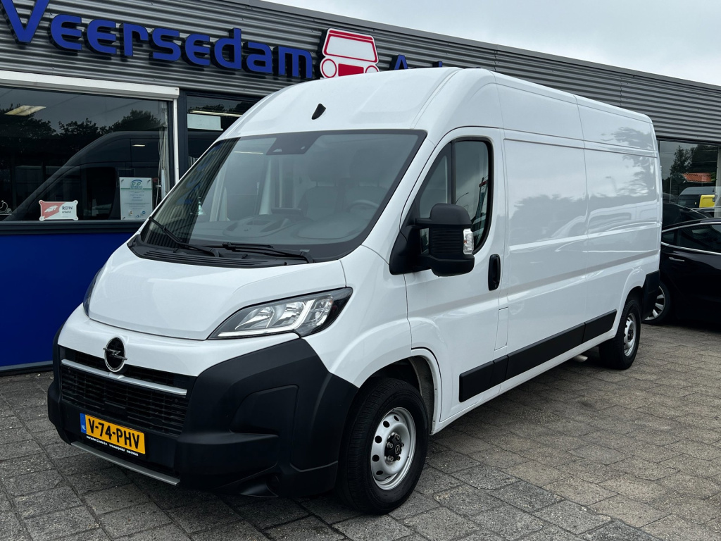 Opel Movano