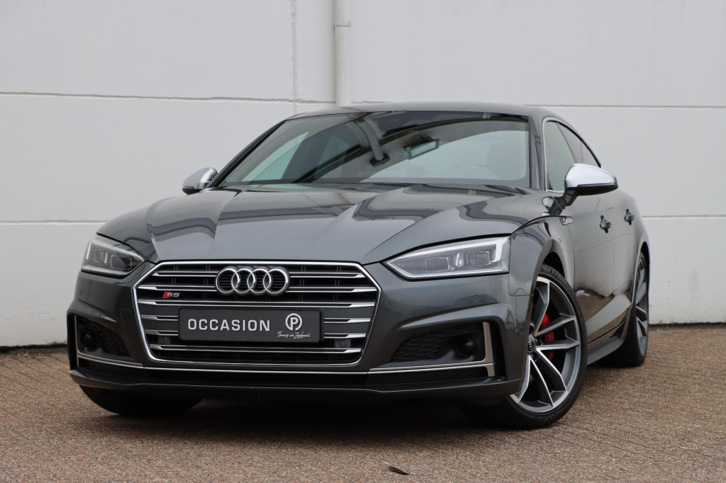 Audi S5