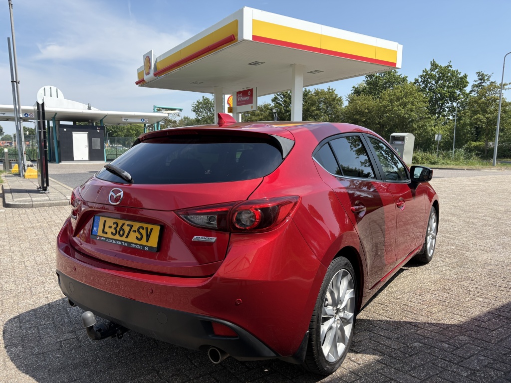 Mazda 3