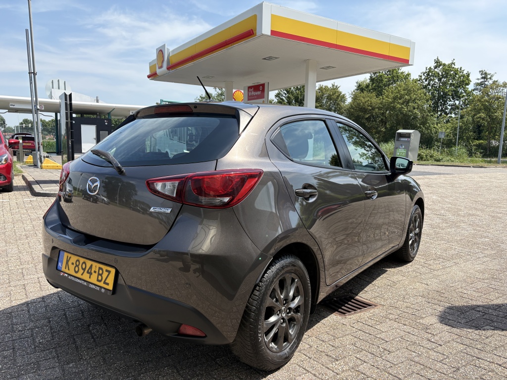 Mazda 2
