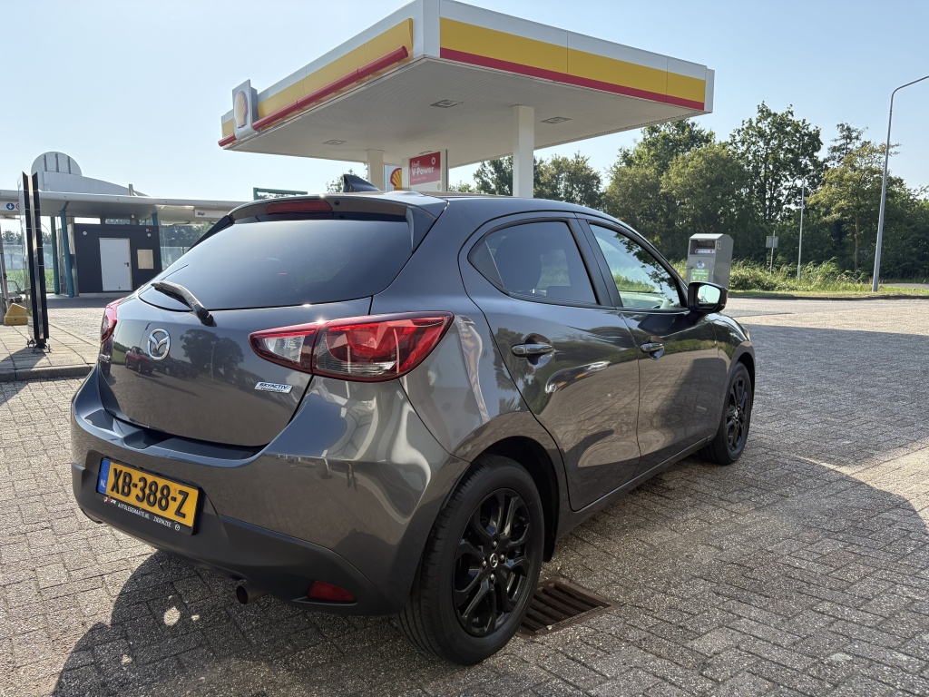 Mazda 2