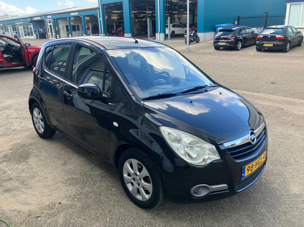 Opel Agila