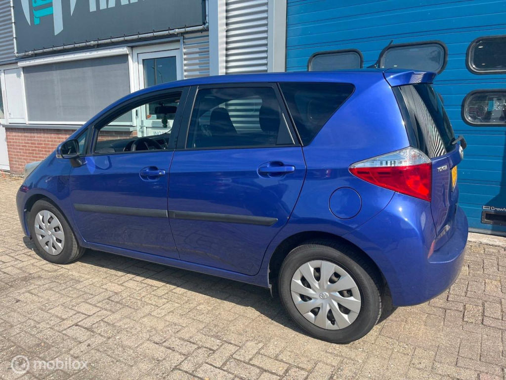 Toyota Verso-s