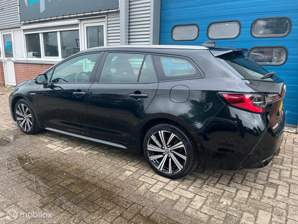 Toyota Corolla Touring Sports