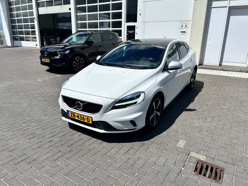 Volvo V40