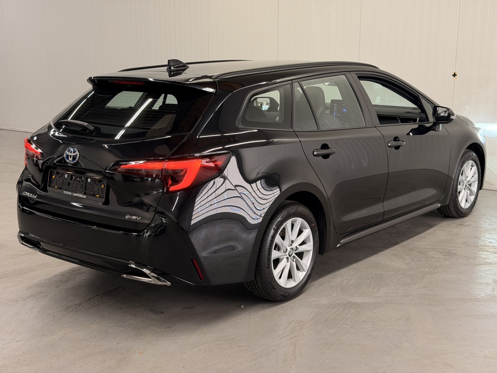 Toyota Corolla Touring Sports