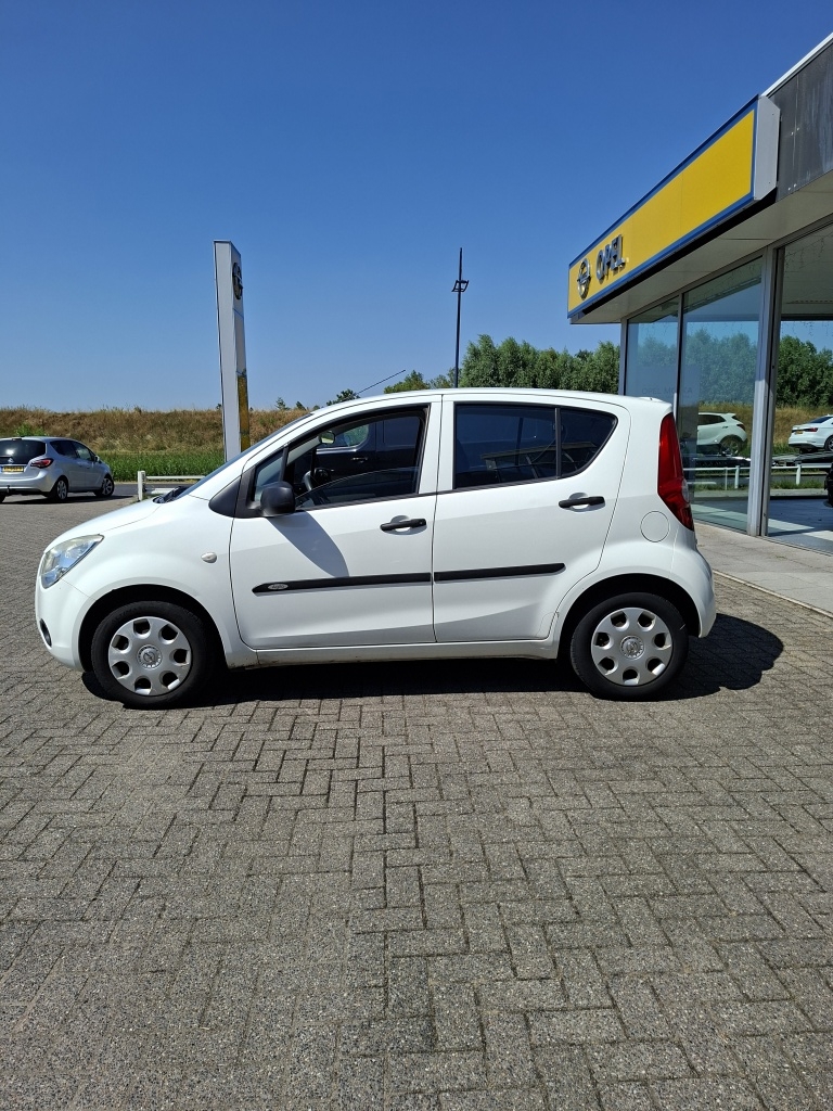 Opel Agila