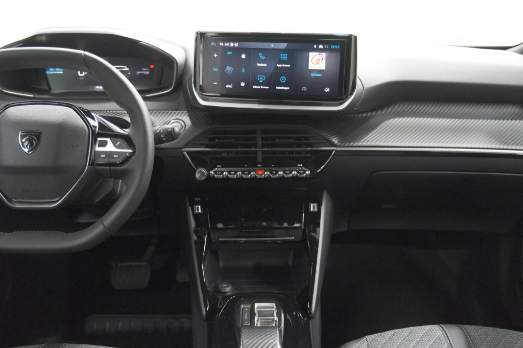 Peugeot E-2008
