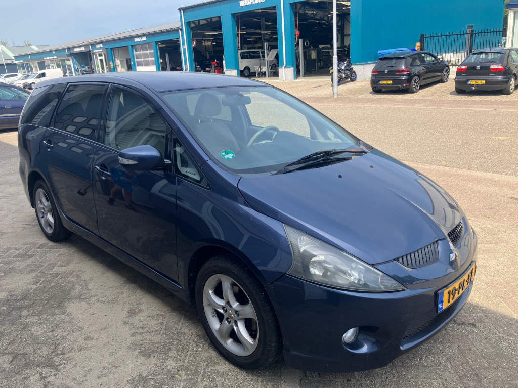 Mitsubishi Grandis