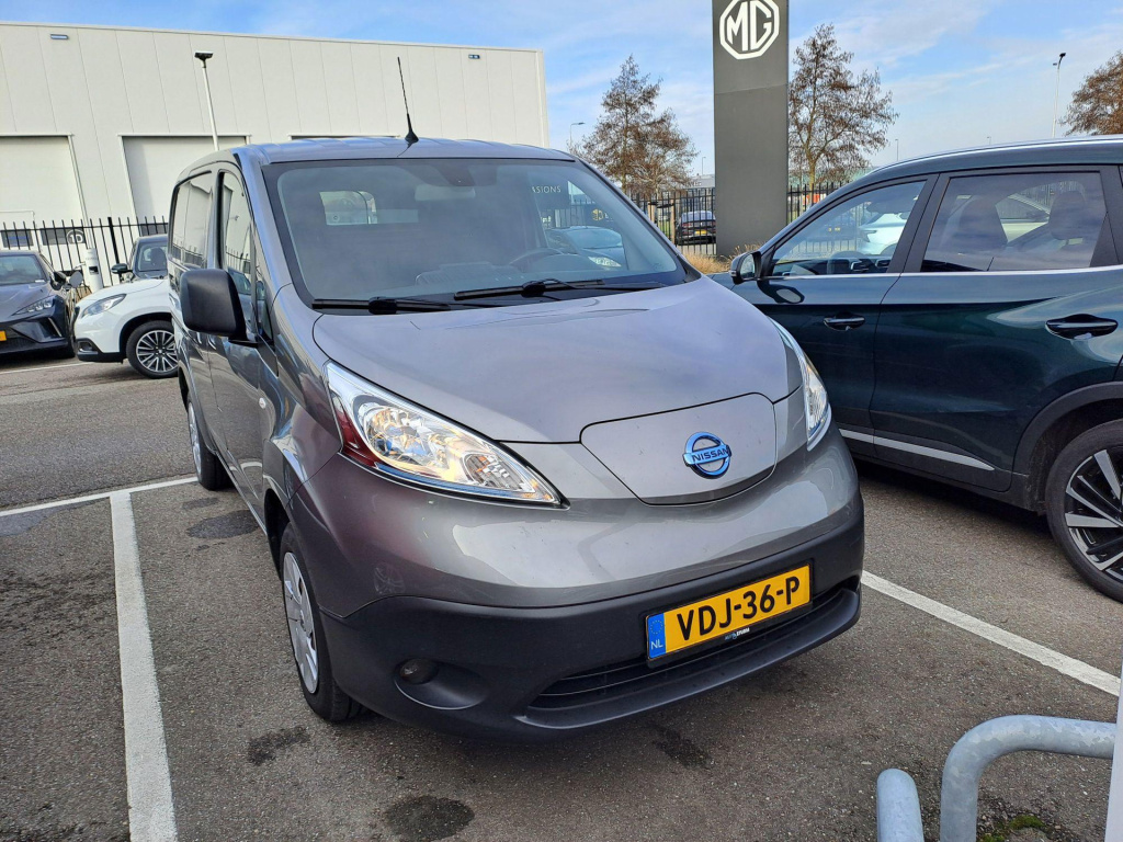 Nissan E-nv200