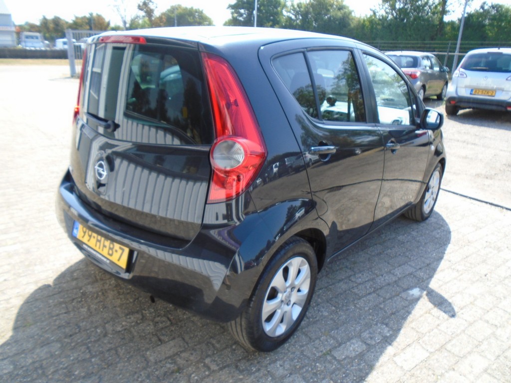 Opel Agila