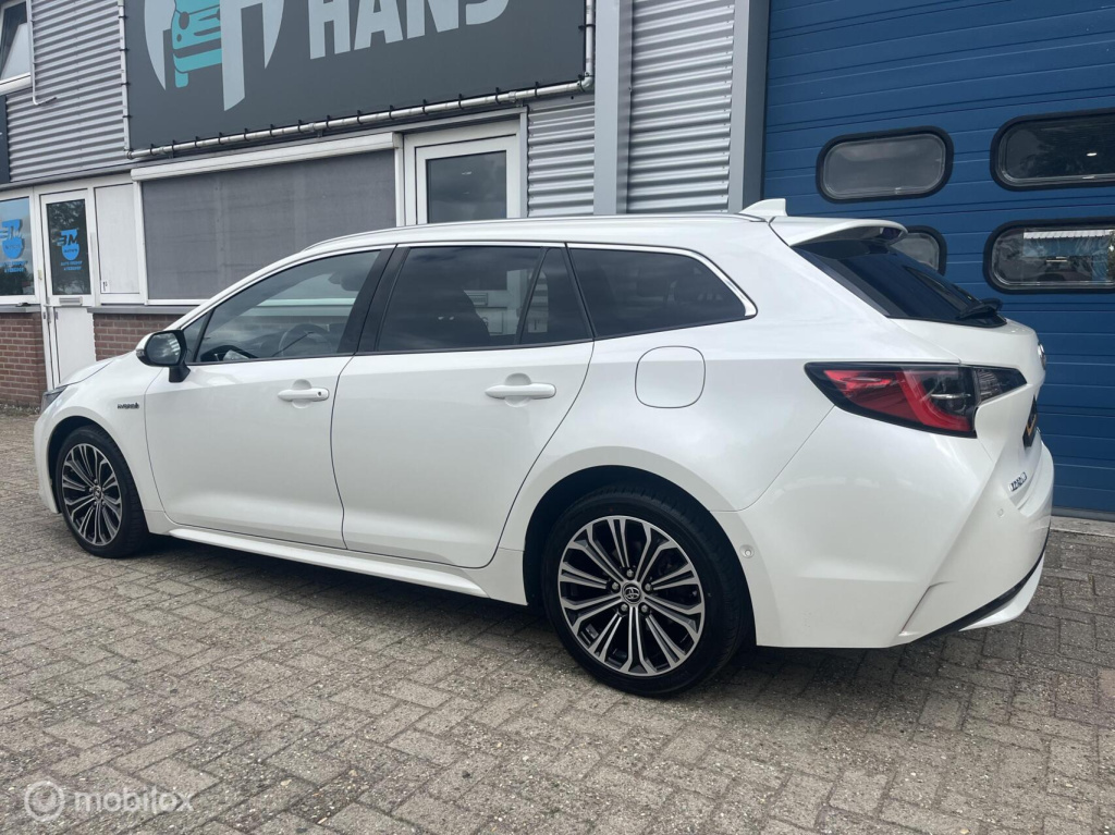 Toyota Corolla Touring Sports