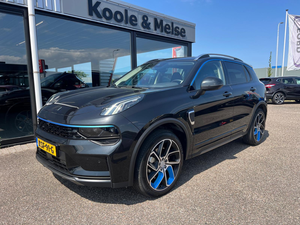 Lynk & Co 01