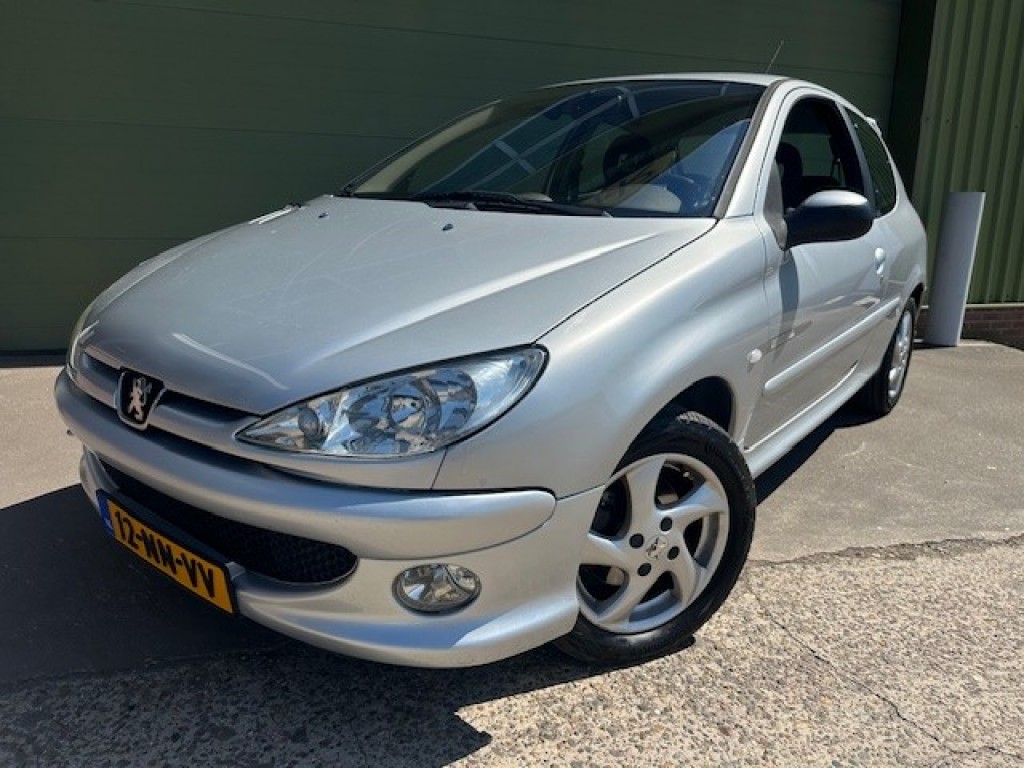 Peugeot 206