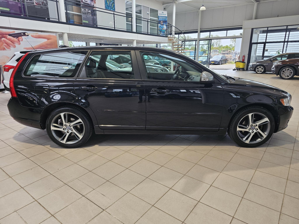 Volvo V50