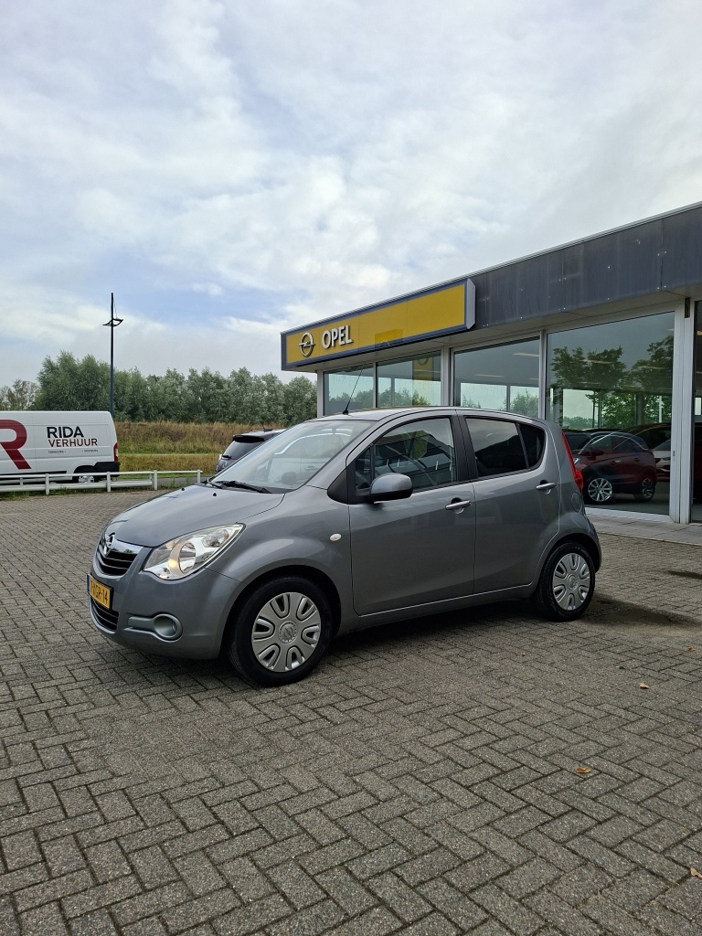 Opel Agila
