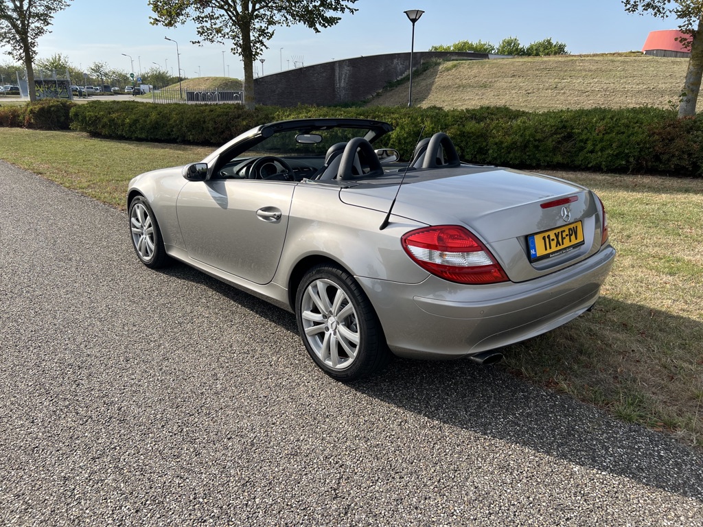 Mercedes-Benz SLK