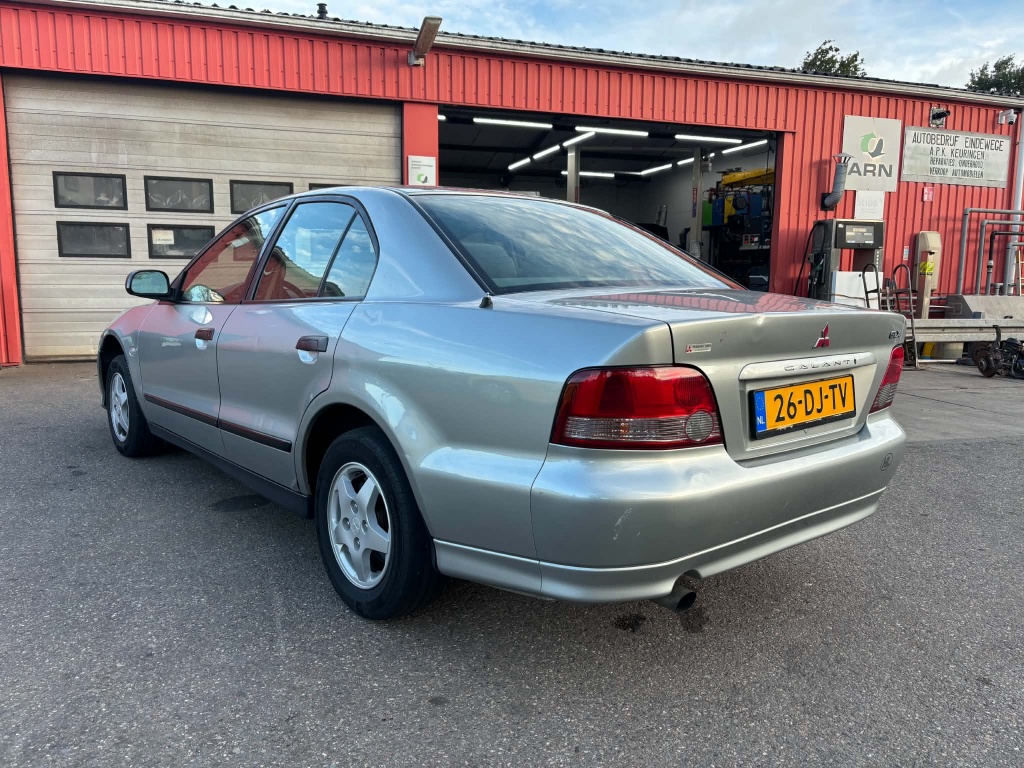 Mitsubishi Galant