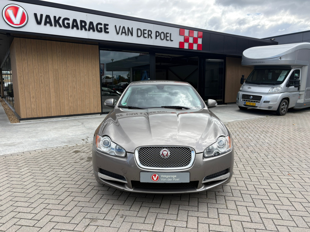 Jaguar XF