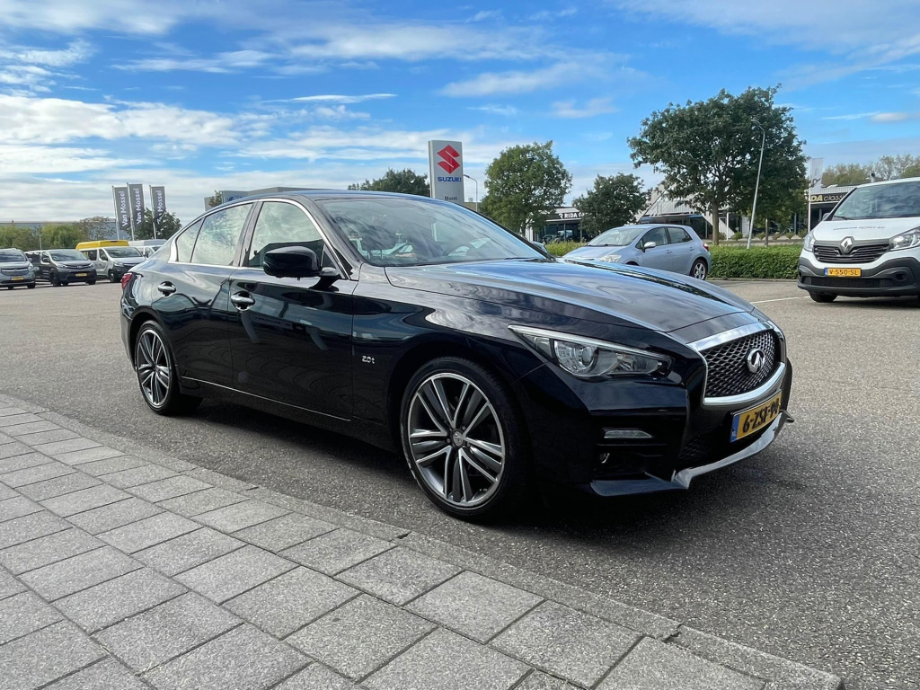 Infiniti Q50