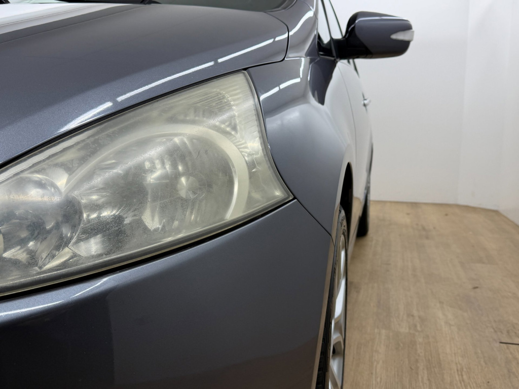 Mitsubishi Grandis