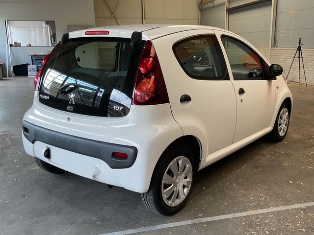 Peugeot 107