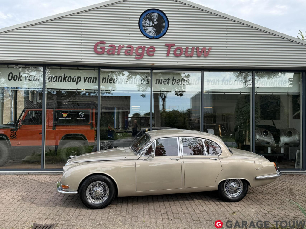 Jaguar S-Type